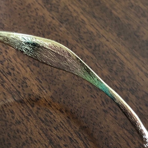 NWT Icon Collection hammered gold tone gloss bangle bracelet - Picture 9 of 11